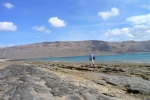 Playa de El Saladoю После прилива в лужицах остается масса