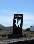 Автор логотипа El Grifo - Сезаре Манрике.