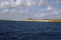 Низенькие белоснежные домики Галета дель Себо напоминают морскую пену в полосе прибоя